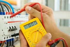 controlli periodici impianti elettrici